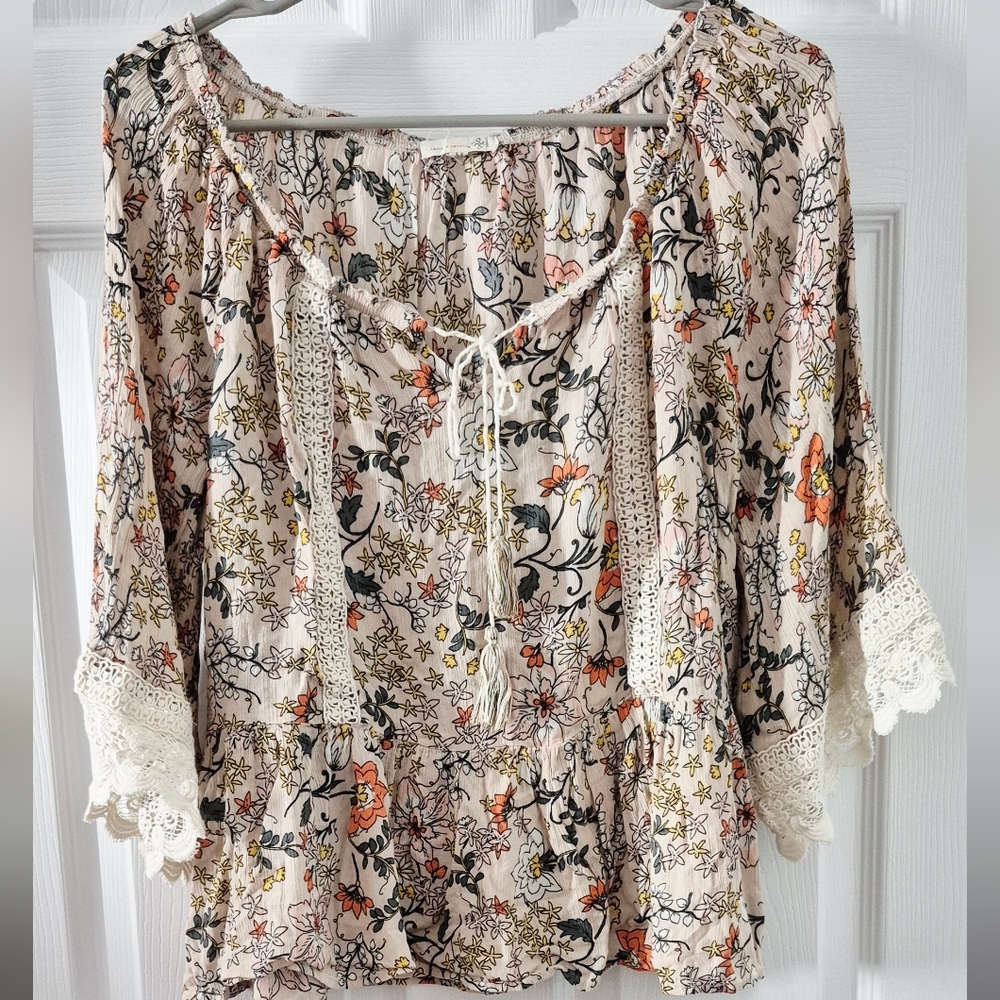 Artisian Crafted By DEMOCRACY Bohemian Floral Lace Blouse BOHO medium M chic